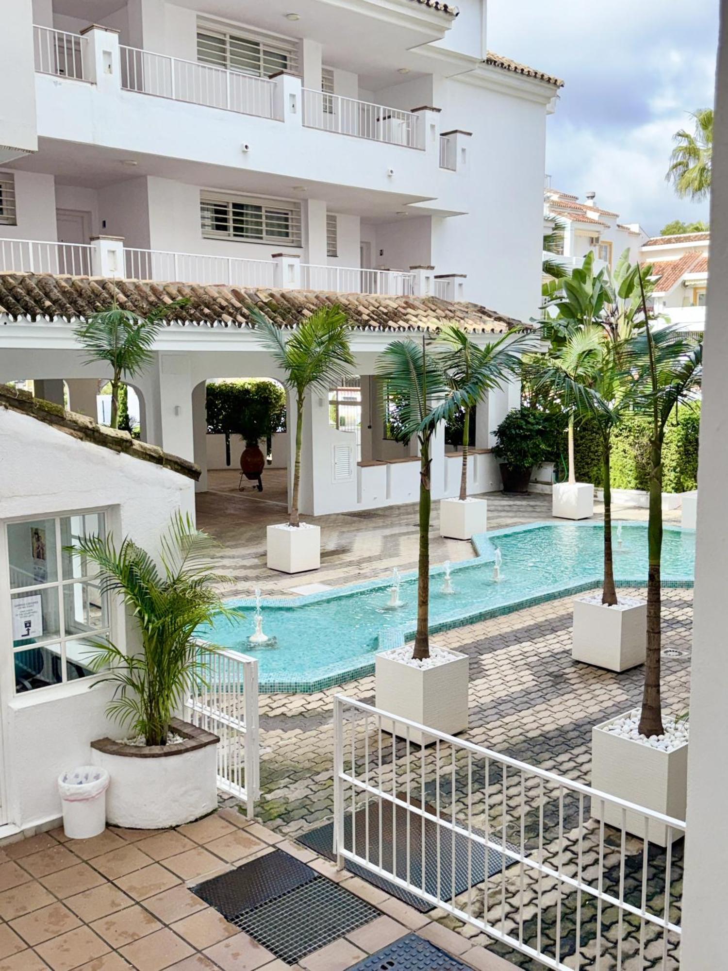 Apartament En Puerto Banus Jardines Tropicales1 Marbella